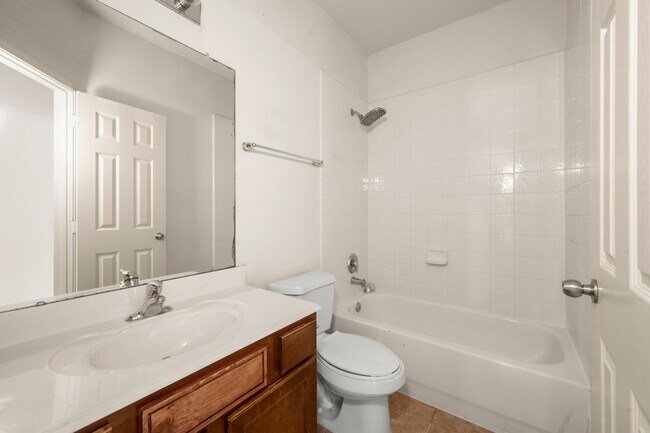 Building Photo - 7803 Blue Lake Dr