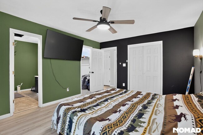 Building Photo - Spacious 4BR Condo in Newport News