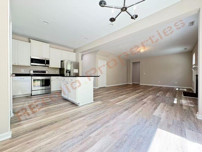 Building Photo - 1208 Golden Eagle Dr