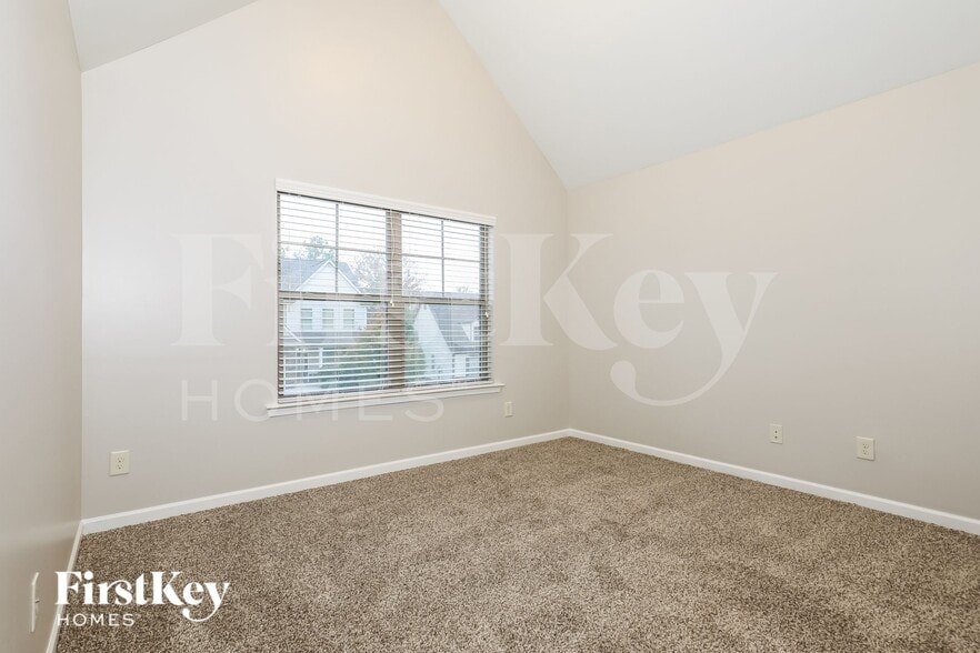 Building Photo - 139 Village Park Dr