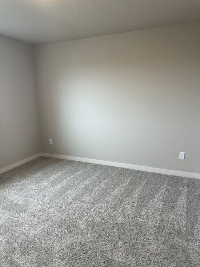 Building Photo - Alderbrook Homes, New Construction, XL Home for Rent!