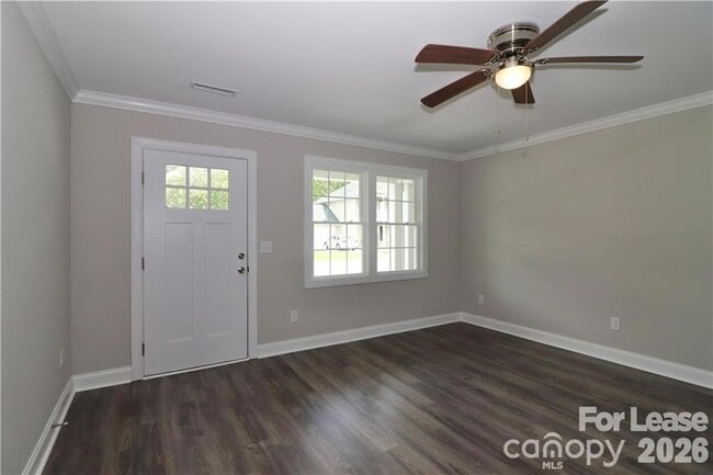 Building Photo - 3971 Newhall Dr NW
