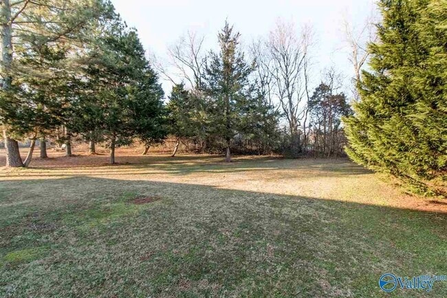 Building Photo - 123 Ann Bradley Dr