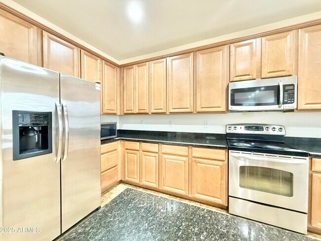 Building Photo - 4559 S Antonio
