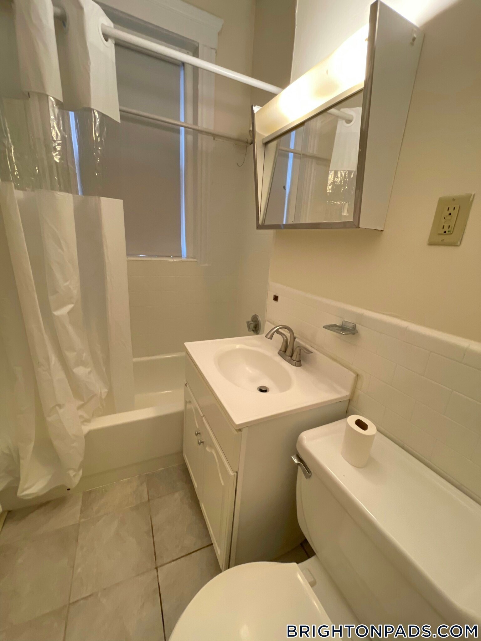 Building Photo - 127 Washington St