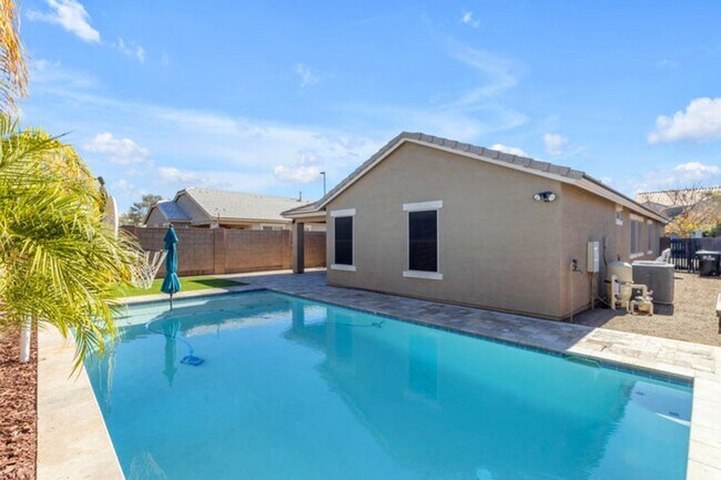 Building Photo - Adora Trails Gem: Immaculate Single-Level Home with Pool and Den