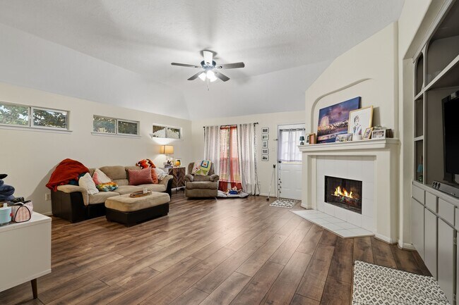 Building Photo - 3710 S Barnett Way