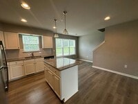 Building Photo - 115 High Pointe Dr
