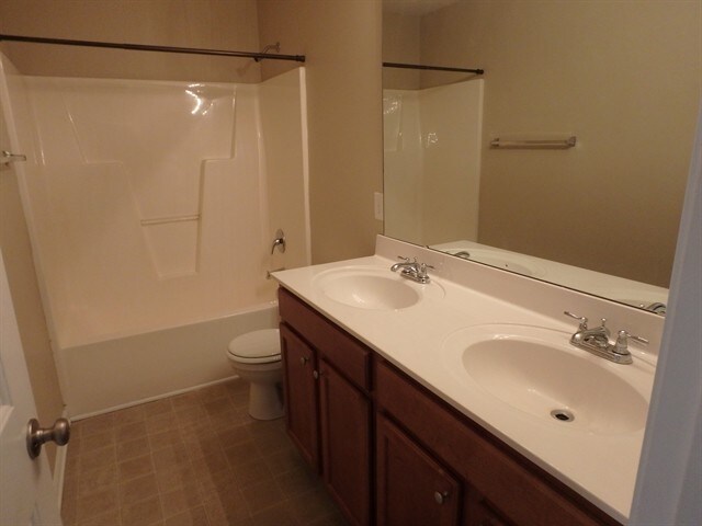 Building Photo - 3919 Carolina Cherry Dr