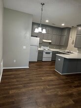 Building Photo - 1340 Fredonia St