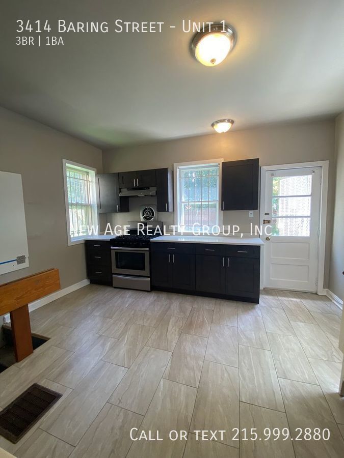 Building Photo - 3414 Baring St