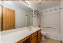Master Bathroom - 277 Richmond Dr