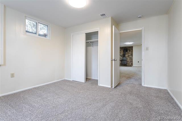 Building Photo - 755 Braun St