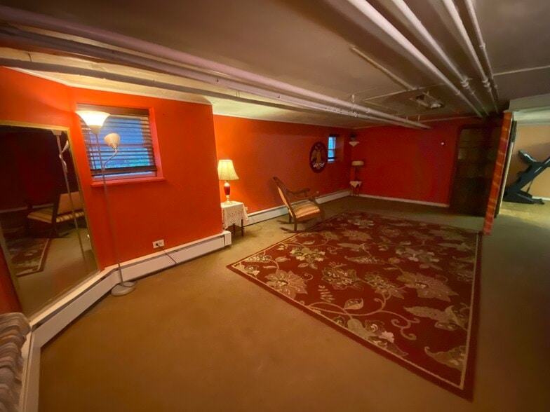 Building Photo - 6641 N Campbell Ave