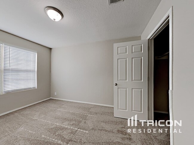 Building Photo - 6831 Freedom Ridge