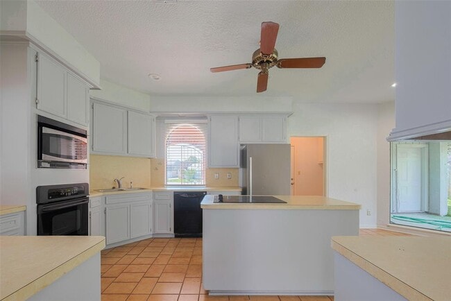 Building Photo - 12922 Ashford Chase Dr