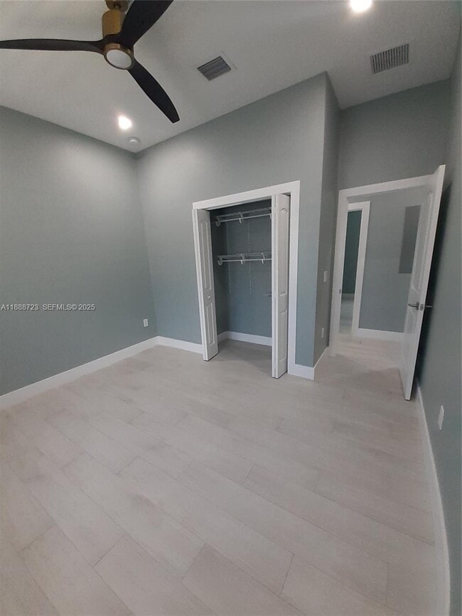 Building Photo - 23 Jenny Ln