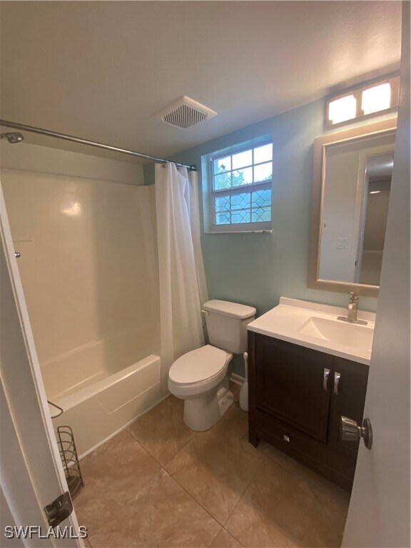 Building Photo - 7035 Cedarhurst Dr
