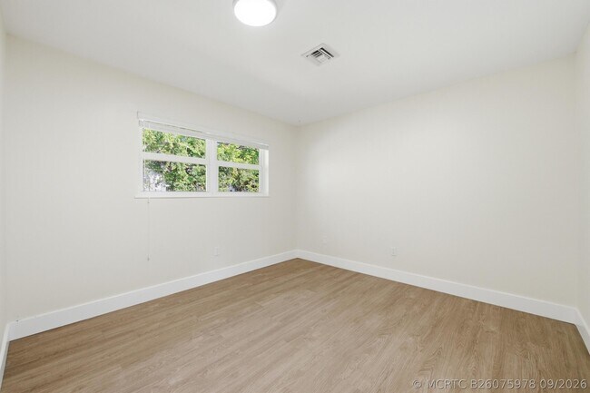 Building Photo - 351 Wickline Blvd
