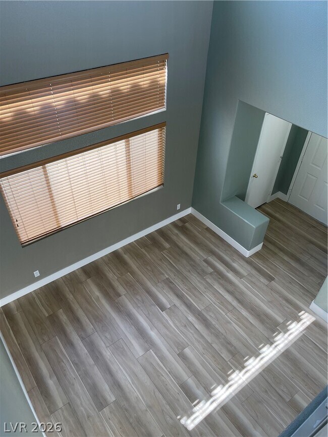 Building Photo - 5848 Red Dawn St