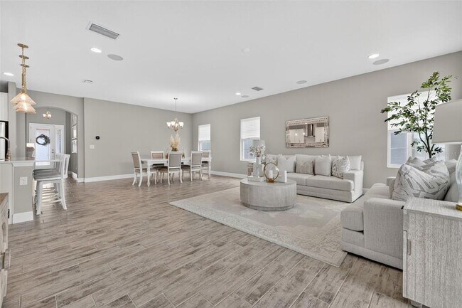 Building Photo - 5532 Del Coronado Dr