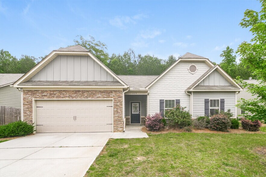 Primary Photo - 309 Spruce Creek Ln