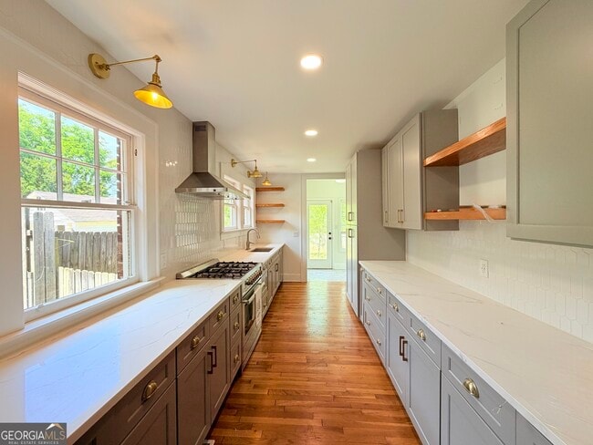 Building Photo - 557 Manford Rd SW