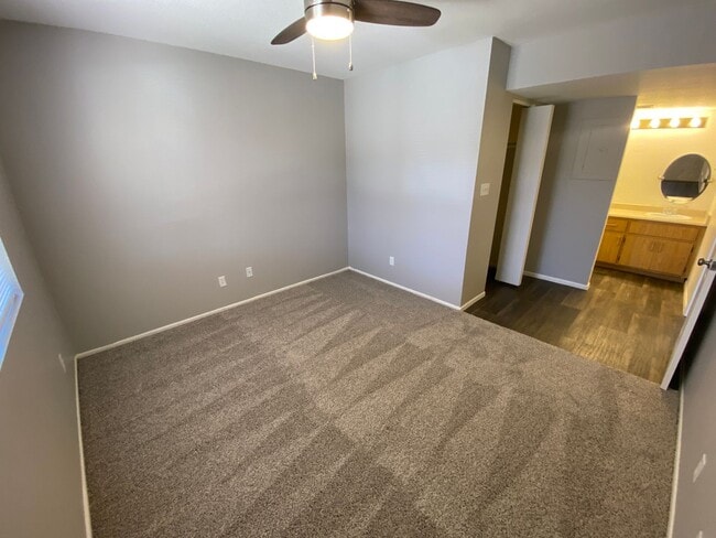 Building Photo - 2 bedroom 2 bath Condo near ASU