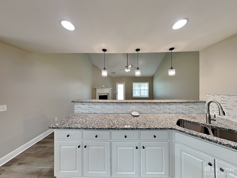 Building Photo - 1313 Keaton Dr
