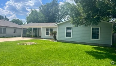 Building Photo - 112 Highland Dr