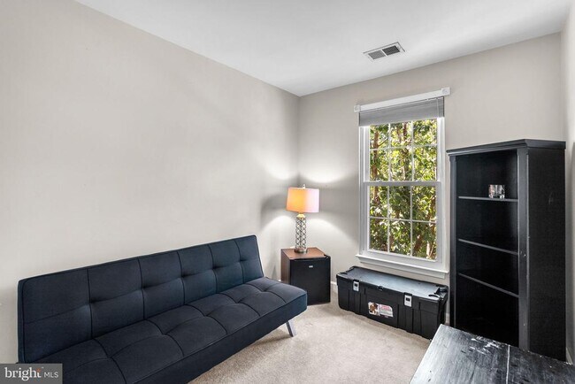 Building Photo - 2940 Huntington Grove Square