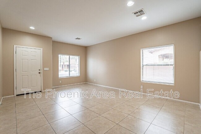 Building Photo - 44415 W Knauss Dr