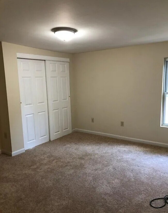 27 Fremont St 27 Fremont St Lowell MA 01850 Apartment Finder