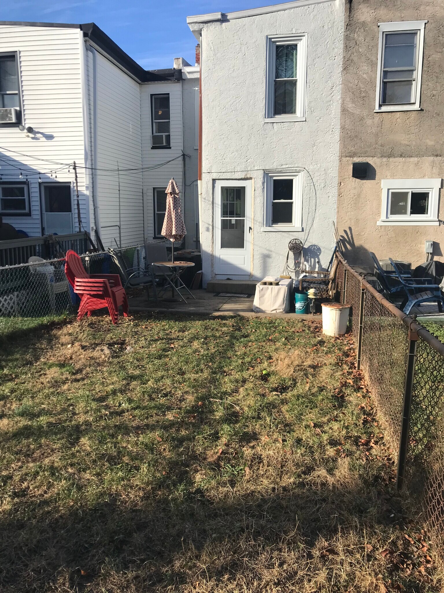 Building Photo - 443 Ripka St