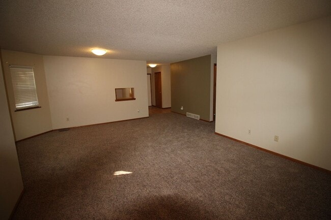 Building Photo - Great Home in Greeley