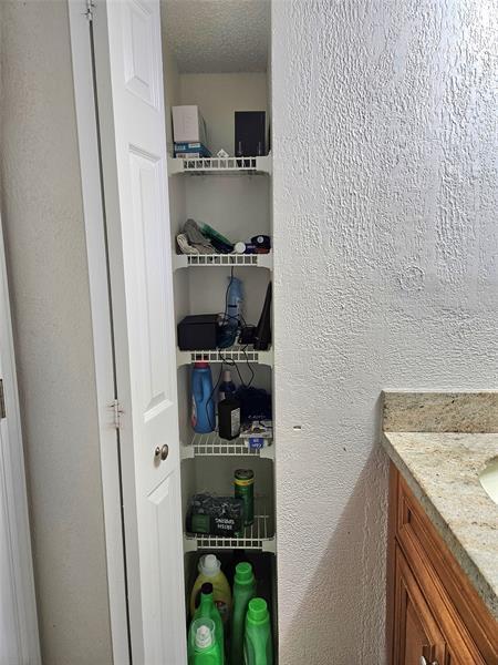 Building Photo - 701 Lyons Rd