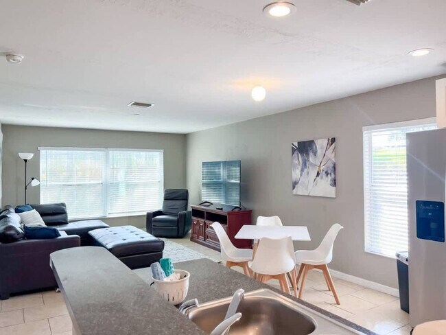 Building Photo - 37132 Grassy Hill Ln