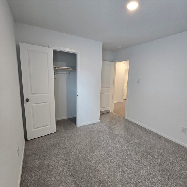 Building Photo - 28751 Texas Plns Dr