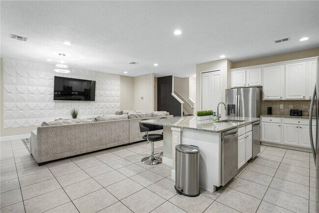 Building Photo - 2689 Calistoga Ave