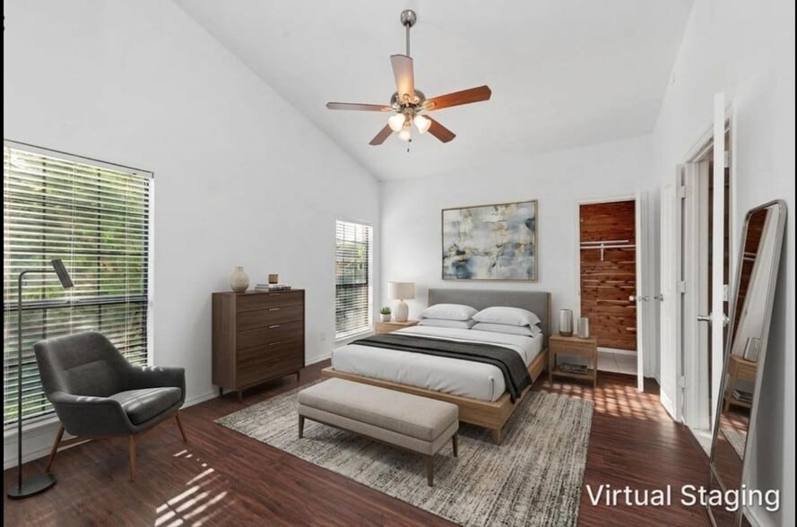 Master Bedroom (Virtual staging) - 543 Guadalupe Dr