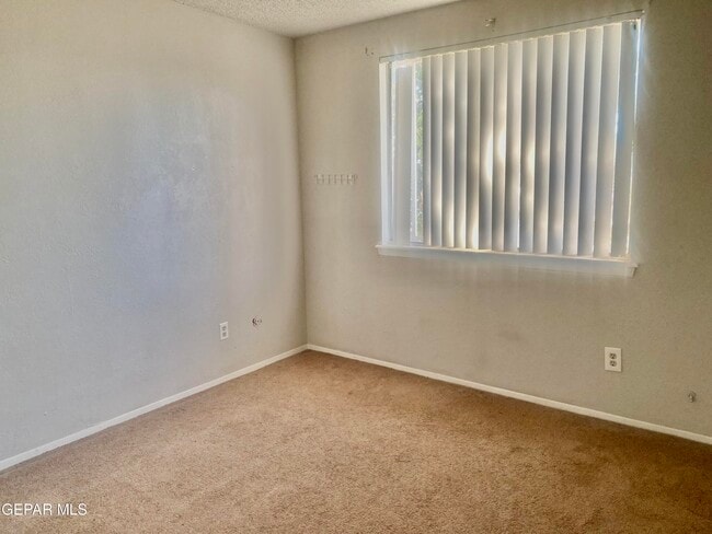 Building Photo - 8210 Marfil Dr