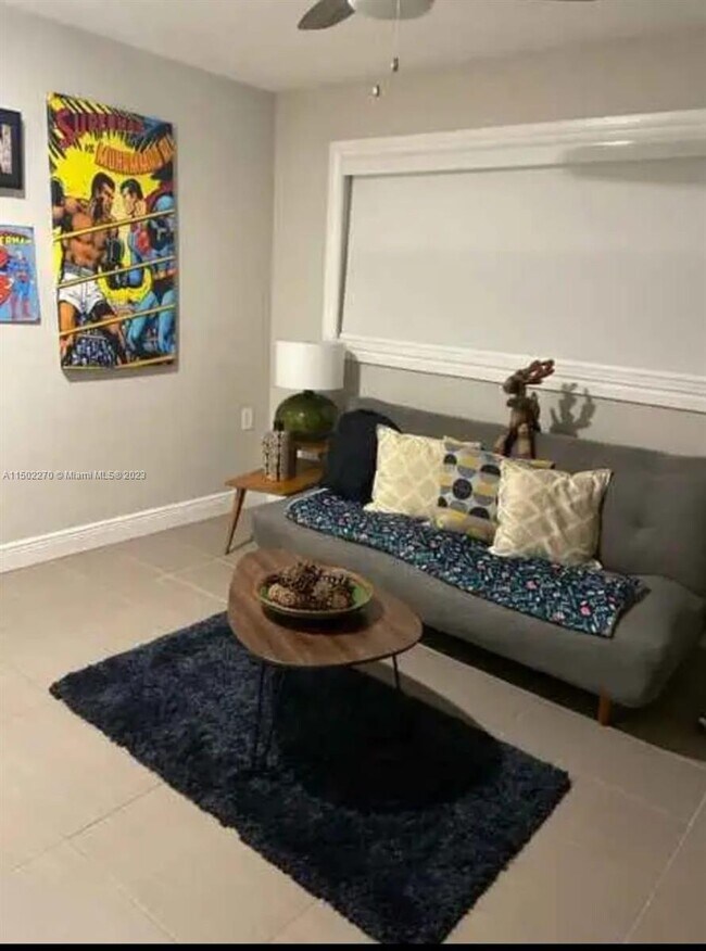 Building Photo - 1631 NE 114th St