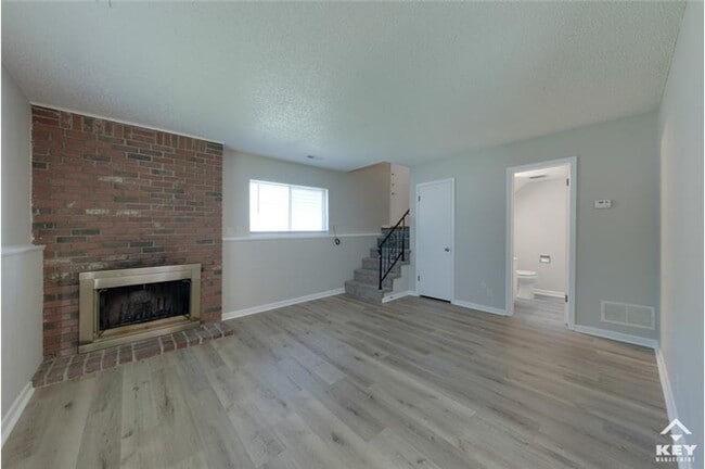 Building Photo - 1321 N Sheridan St