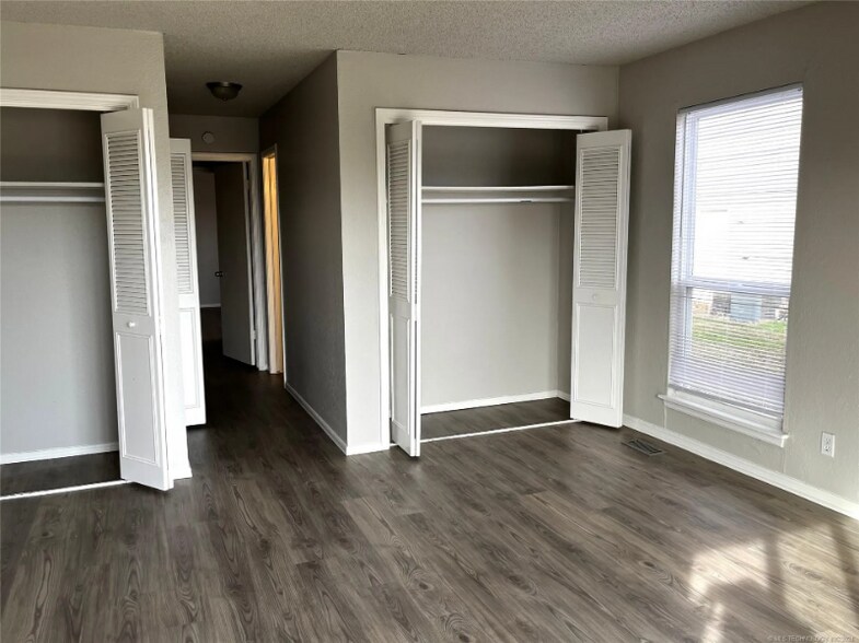 Building Photo - 8304 E 65th Pl