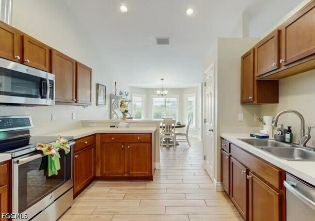 Building Photo - 3729 Agualinda Blvd