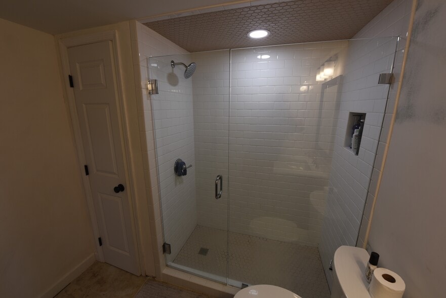 Building Photo - 57 Hanover Cir