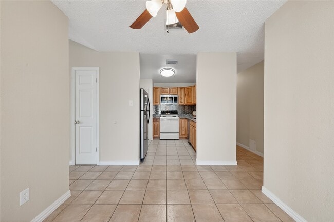 Building Photo - 6515 Morrisglen Ct