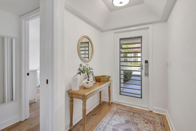 Building Photo - 334 Brackenwood Cir