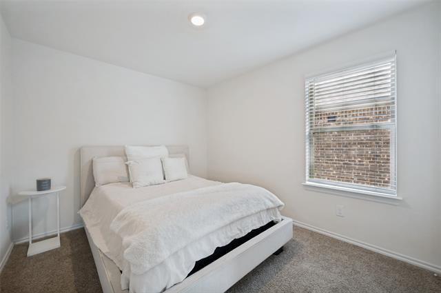 Building Photo - 1417 Forever Wy