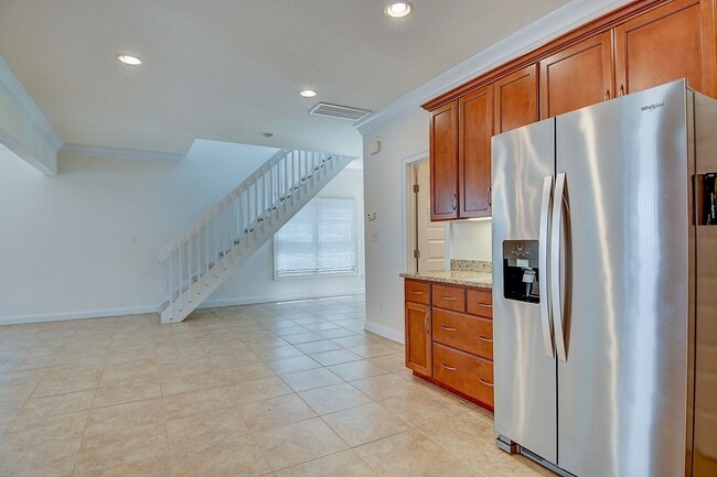 Building Photo - CHICKS BEACH CONDO FOR RENT - VIRGINIA BEACH!